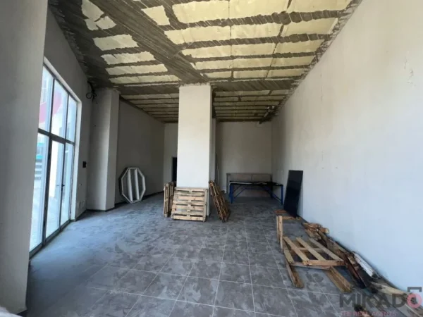 shitet , 78 m² 70.000 €