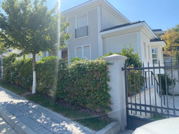 Tirane, jepet me qera Vile 3 Katshe Kati 2, 600 m² 5.000 € (TEG)
