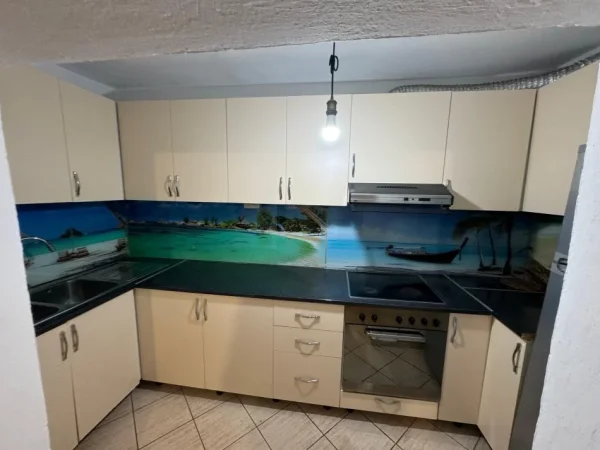 Tirane, jepet me qera shtepi 2+1 Kati 0, 150 m² 400 € (Gani domi)