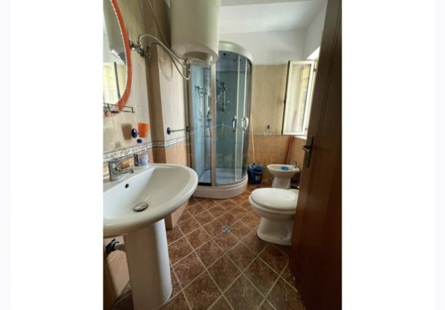 Tirane, jepet me qera apartament 2+1 Kati 3, 80 m² 500 € (Kodra e Diellit)