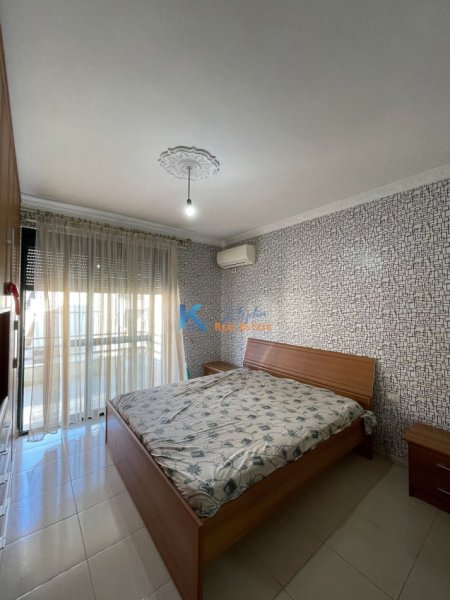 Tirane, jap me qera apartament 2+1+Ballkon Kati 5, 110 m² 500 € (Kodra e Diellit)