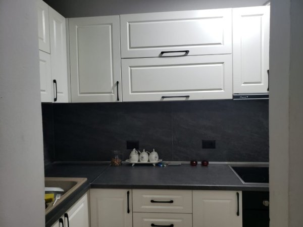 Tirane, jepet me qera 2+1 Kati 3, 40.000 ALL