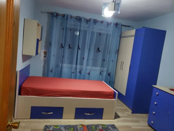 Tirane, jepet me qera 2+1 Kati 3, 40.000 ALL