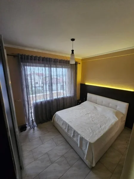 Tirane, shitet apartament 2+1+Ballkon Kati 2, 122 m² 146.400 € (Rruga Dajtit)