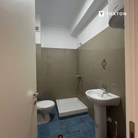 Tirane, shitet apartament 2+1 Kati 6, 104 m² 124.000 € (Astir)