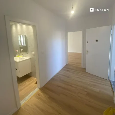 Tirane, shitet apartament 1+1+Ballkon Kati 1, 56 m² 80.000 € (Ali Demi)