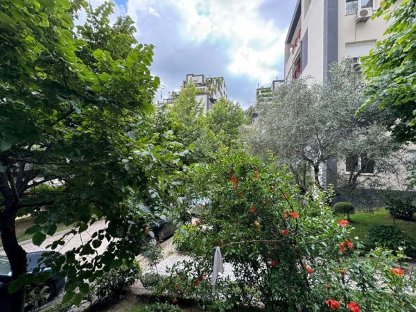 Shqiperi, shitet apartament 2+1+Ballkon Kati 1, 83 m² 150.000 € (Liqeni i Thate)