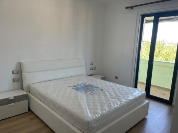 Tirane, jepet me qera apartament 1+1+Ballkon Kati 5, 65 m² 400 € (rruga e Kavajes)