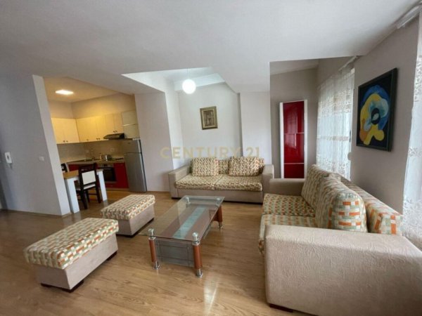 Tirane, jepet me qera apartament 1+1 Kati 5, 85 m² 450 € (nenkalimi komuna e parisit)