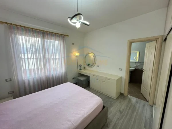 Tirane, shitet apartament 2+1 Kati 4, 96 m² 205.000 € (Liqeni i Thate)