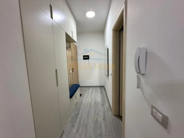 Tirane, shitet apartament 2+1 Kati 4, 96 m² 205.000 € (Liqeni i Thate)