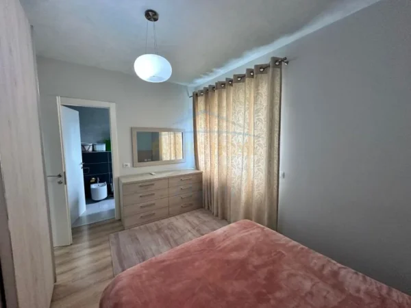 Tirane, shitet apartament 2+1+Aneks+Ballkon Kati 4, 128 m² 275.000 € (Kopeshti Botanik)