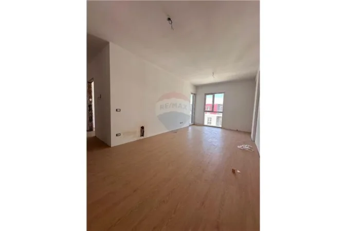 Tirane, shes apartament 2+1 Kati 8, 86 m² 84.000 € 