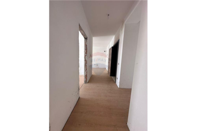 Tirane, shes apartament 2+1 Kati 8, 86 m² 84.000 € 