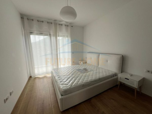 Tirane, jepet me qera Vile 2+1+Ballkon Kati 1, 135 m² 1.550 € (Teg)