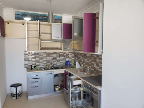 Durres, shitet apartament 2+1 Kati 9, 90 m² 72.000 € (Durres)