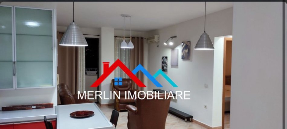 Tirane, jepet me qera apartament 1+1 Kati 7, 68 m² 470 € (Rruga e Elbasanit)