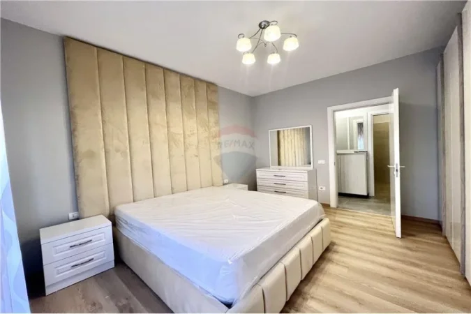 Tirane, jepet me qera apartament 2+1 Kati 6, 116 m² 1.100 € (Kompleksi Delijorgji)