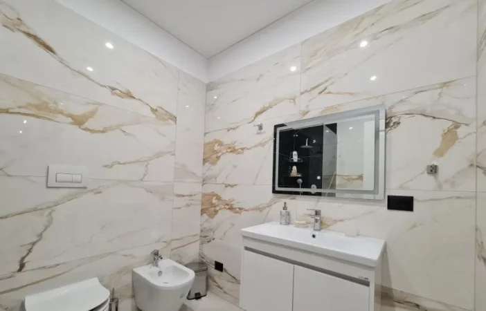 Tirane, jepet me qera apartament 1+1+Ballkon Kati 3, 75 m² 700 € (Sofia Residence)
