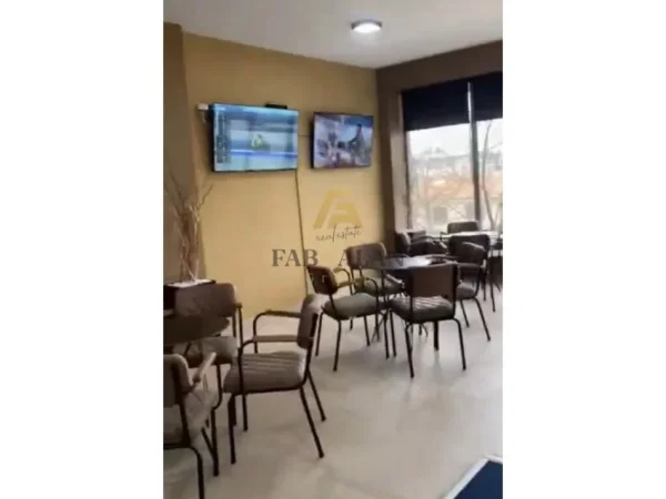 Durres, shitet lokal Kati 2, 113 m² 180.000 € (Durres)