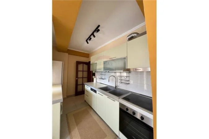 Tirane, jepet me qera apartament 2+1 Kati 3, 105 m² 600 € (Don Bosko)