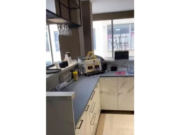 Durres, shitet lokal Kati 2, 113 m² 180.000 € (Durres)