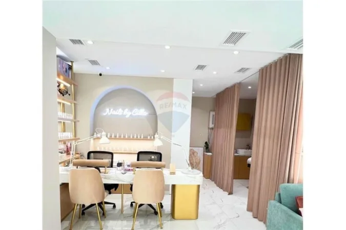 Tirane, shitet ambjent biznesi Kati 0, 60 m² 35.000 € 