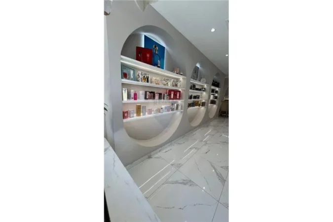 Tirane, shitet ambjent biznesi Kati 0, 60 m² 35.000 € 