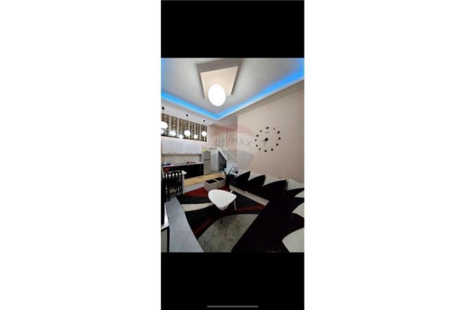 Tirane, jepet me qera apartament 2+1 Kati 1, 68 m² 300 € (fresk)