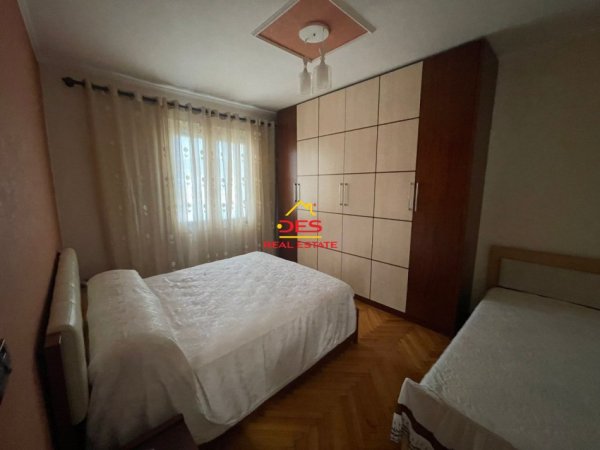 Vlore, shitet apartament 2+1 Kati 4, 70 m² 70.000 € (Rruga Janaq Kilica)