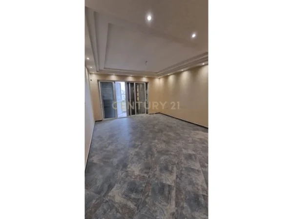 Tirane, shes apartament 2+1+Aneks+Ballkon Kati 4, 122 m² 155.000 € (Oxhaku)