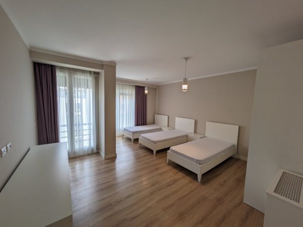Tirane, jepet me qera apartament 2+1+Ballkon Kati 6, 131 m² 1.300 € (Marko Bocari)