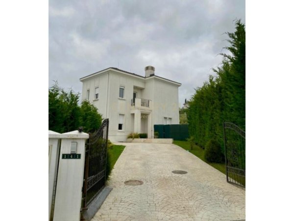 Tirane, jepet me qera Vile 2 Katshe Kati 2, 765 m² 4.000 € (Rolling Hill Residence Tirana, Albania)