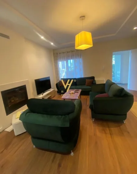 Tirane, jepet me qera Vile 3+1 Kati 0, 250 m² 2.500 € (TEGU)