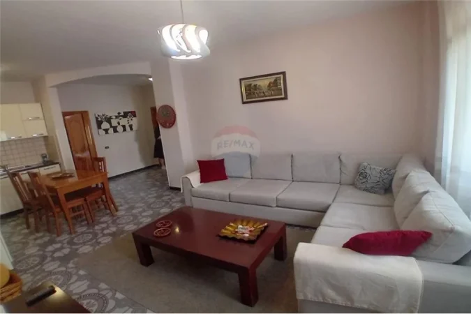 Tirane, jepet me qera apartament 2+1 Kati 5, 80 m² 480 € (Shkolla Baletit, Shqipëri)