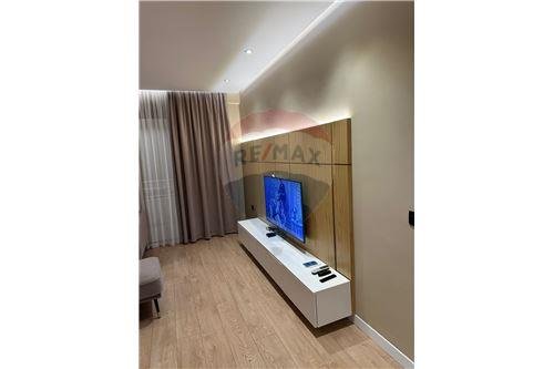 Tirane, jepet me qera apartament 2+1 Kati 6, 87 m² 1.000 € (Rruga e Kosovareve, Shqipëri)