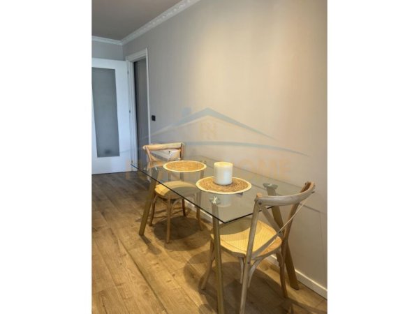 Tirane, shitet apartament duplex 2+1 Kati 8, 125 m² 192.000 € (IRFAN TOMINI)