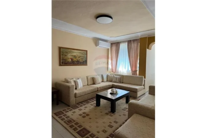 Tirane, jepet me qera apartament 2+1 , 105 m² 600 € (Don Bosko, Shqipëri)