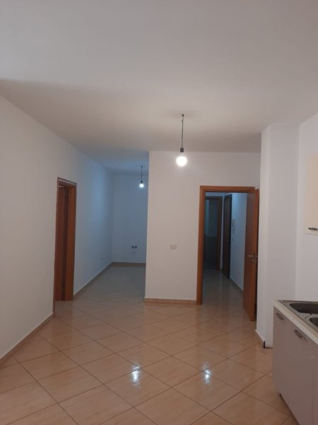 Tirane, jepet me qera apartament 1+1 Kati 5, 88 m² 270 € (Astir)