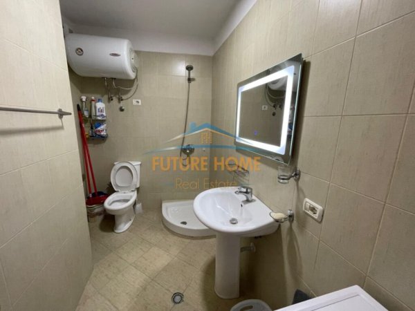 Tirane, jepet me qera apartament 1+1 Kati 3, 73 m² 600 € (SELVIA)
