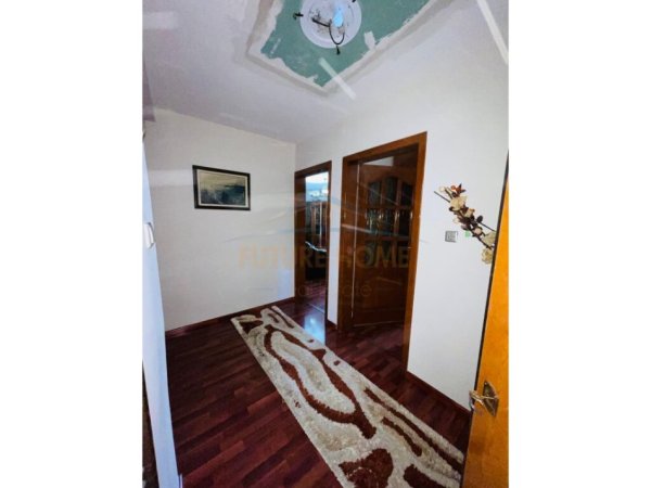 Tirane, jepet me qera apartament 2+1 Kati 5, 83 m² 500 € (Rruga Fortuzi)