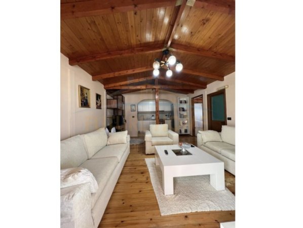 Tirane, jepet me qera apartament 1+1+Ballkon Kati 11, 62 m² 550 € (Rruga Fortuzi)