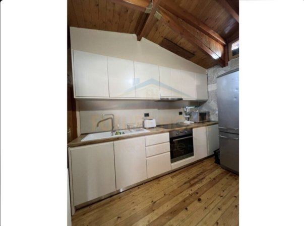 Tirane, jepet me qera apartament 1+1+Ballkon Kati 11, 62 m² 550 € (Rruga Fortuzi)