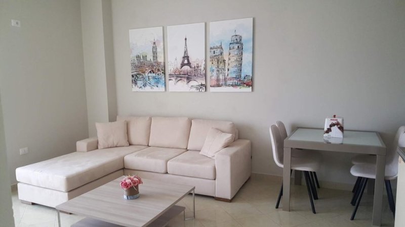 Tirane, jepet me qera apartament 2+1 Kati 4, 76 m² 330 € (fresku)