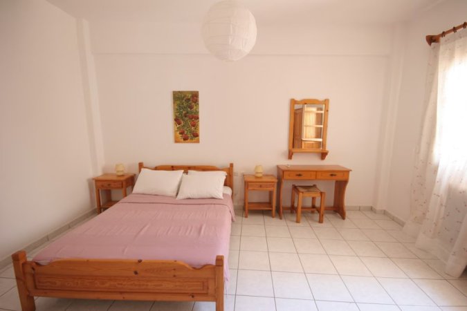 Tirane, jepet me qera apartament 1+1+Ballkon Kati 2, 60 m² 350 € (vasil shanto)
