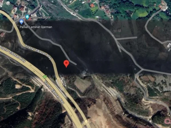 shitet , 604 m² 39.260 €