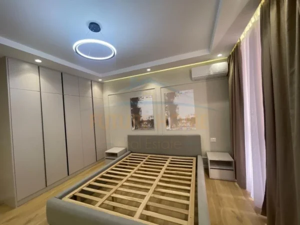 Tirane, shitet apartament 1+1 Kati 3, 64 m² 168.000 € (21Dhjetori)