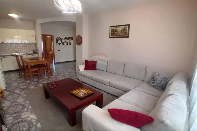 Tirane, jepet me qera 2+1 Kati 5, 480 € (shkolla marin barleti)