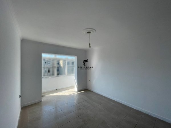Tirane, shitet apartament 1+1 Kati 5, 52 m² 66.000 € (ALI DEMI)