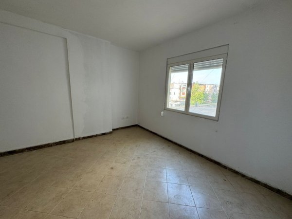 Durres, shitet apartament 1+1 Kati 2, 80 m² 74.000 € (Durres)